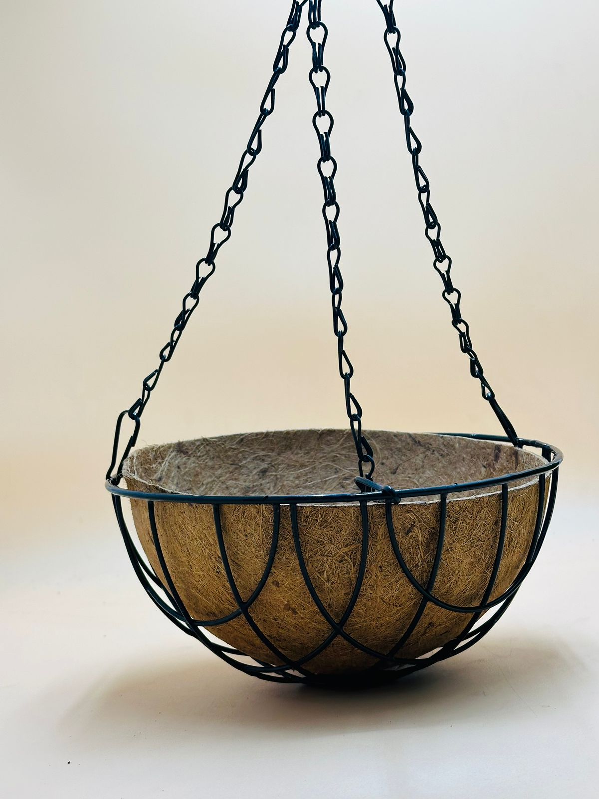 Metal Hanging Planter Basket with Natural Coco Coir Liner – PlantsWorld UAE