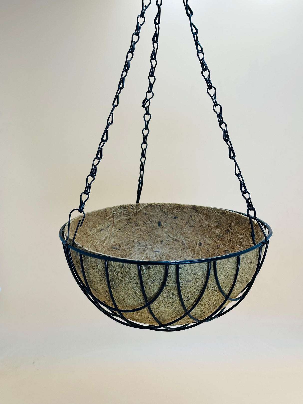 Metal Hanging Planter Basket Pot with Coco Coir Liner - Plantsworld.ae