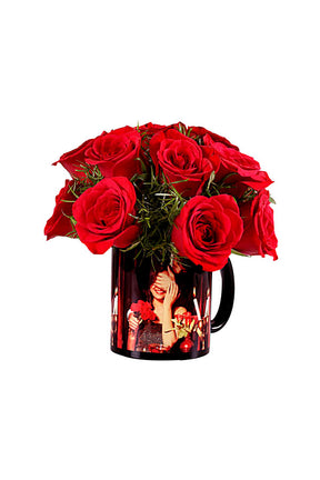 Hug In Mug - Flower gift with cozy flowers and heartwarming mug from Plantsworld.ae