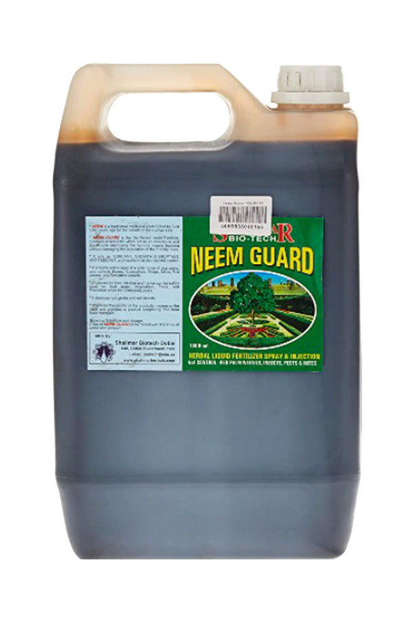 Natural plant care spray with herbal extracts